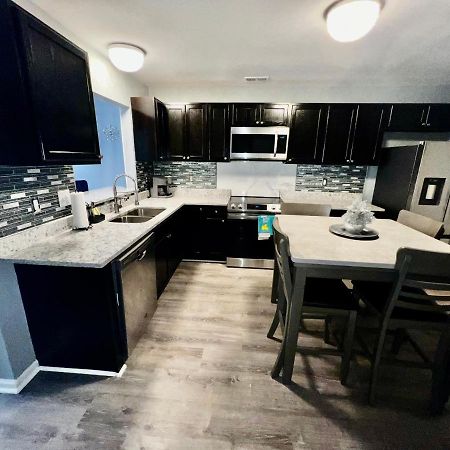 Luxury Townhome Jacksonville, Nc Экстерьер фото