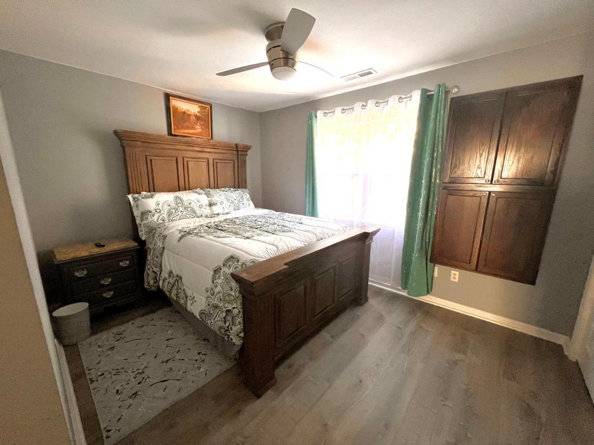 Luxury Townhome Jacksonville, Nc Экстерьер фото