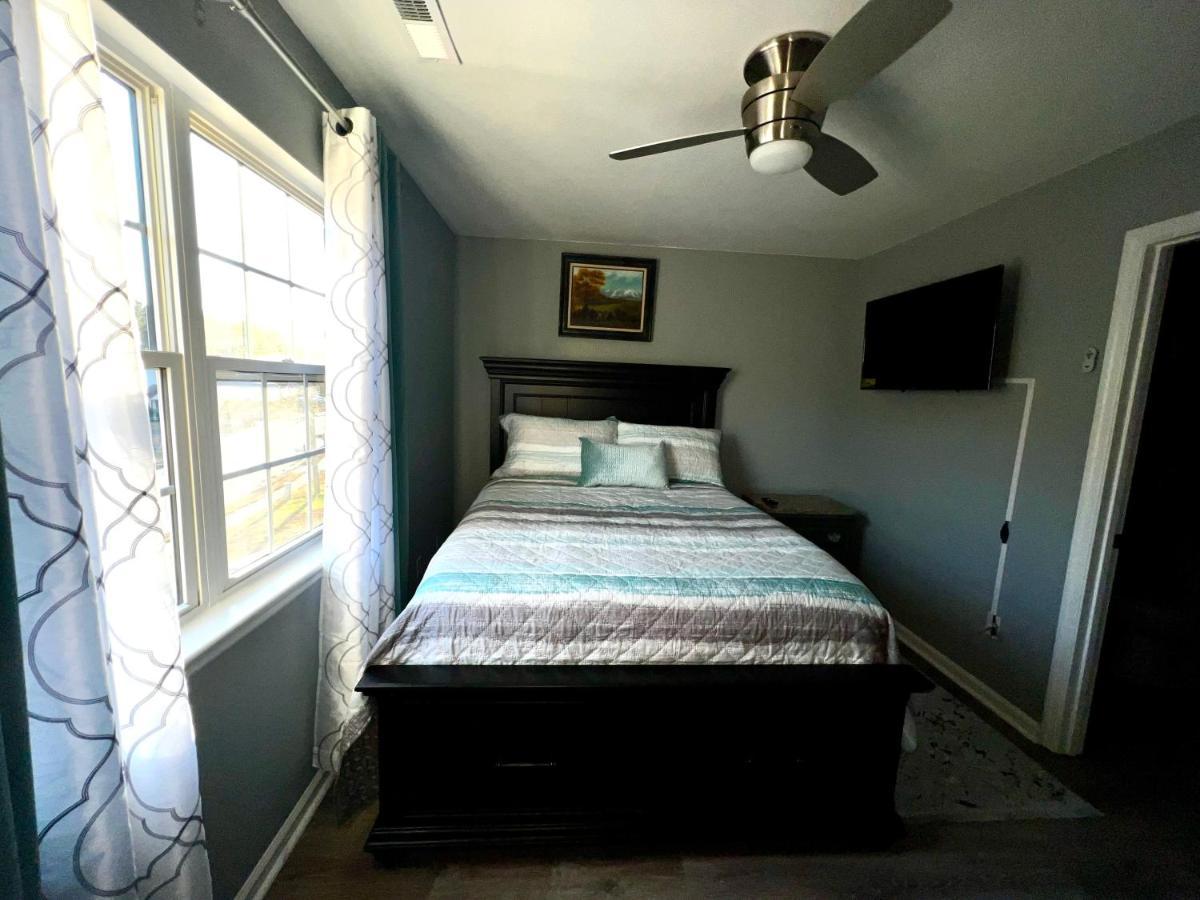 Luxury Townhome Jacksonville, Nc Экстерьер фото