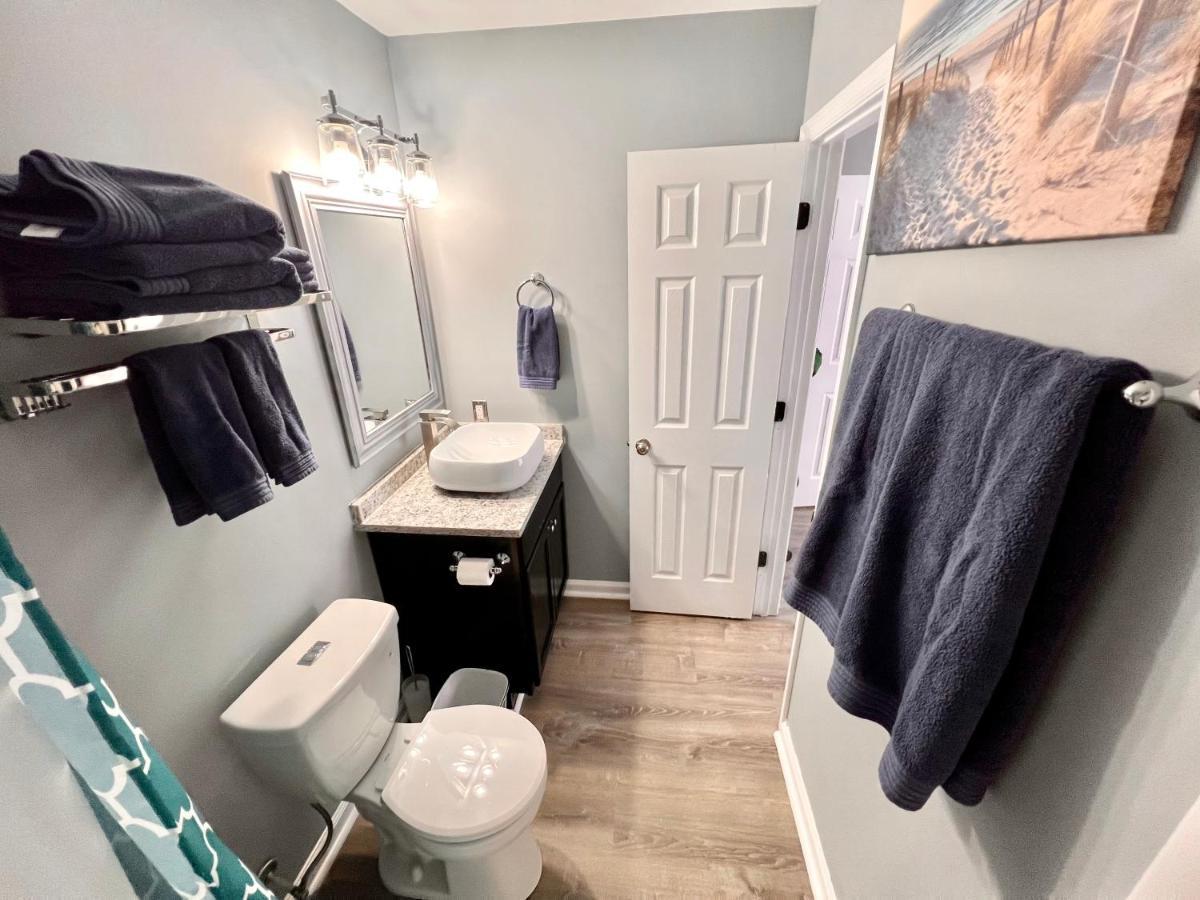 Luxury Townhome Jacksonville, Nc Экстерьер фото