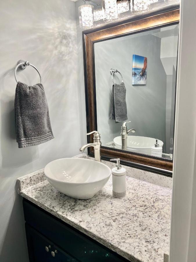 Luxury Townhome Jacksonville, Nc Экстерьер фото