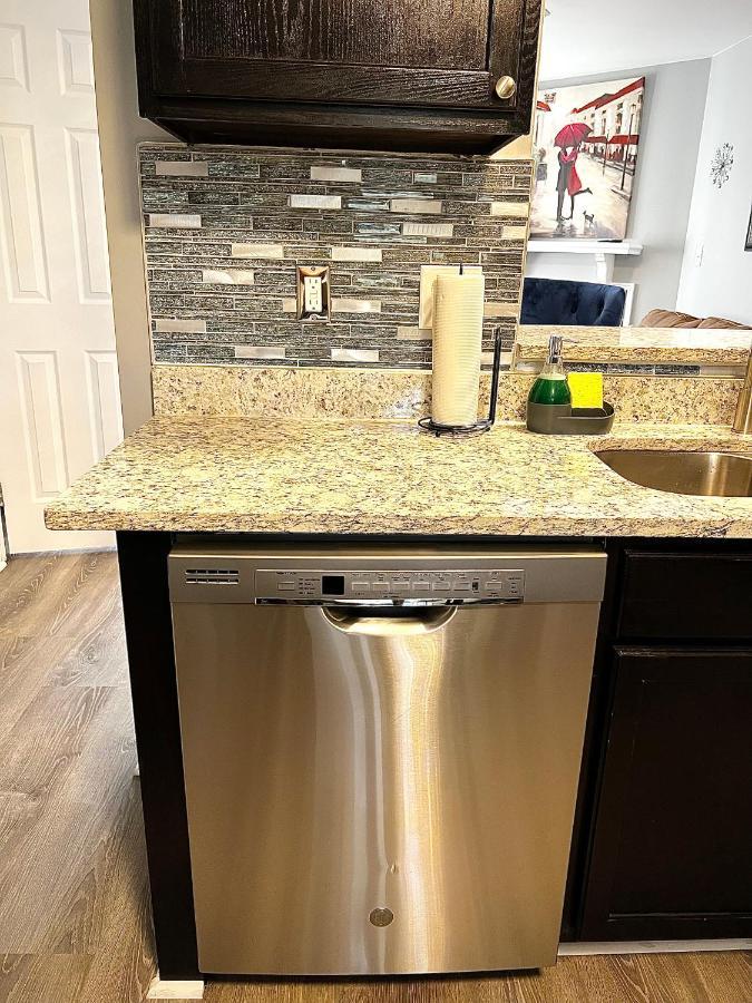 Luxury Townhome Jacksonville, Nc Экстерьер фото